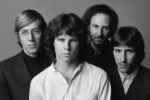 Jim Morrison e The Doors: Uma Jornada Psicodélica Pela Alma do Rock